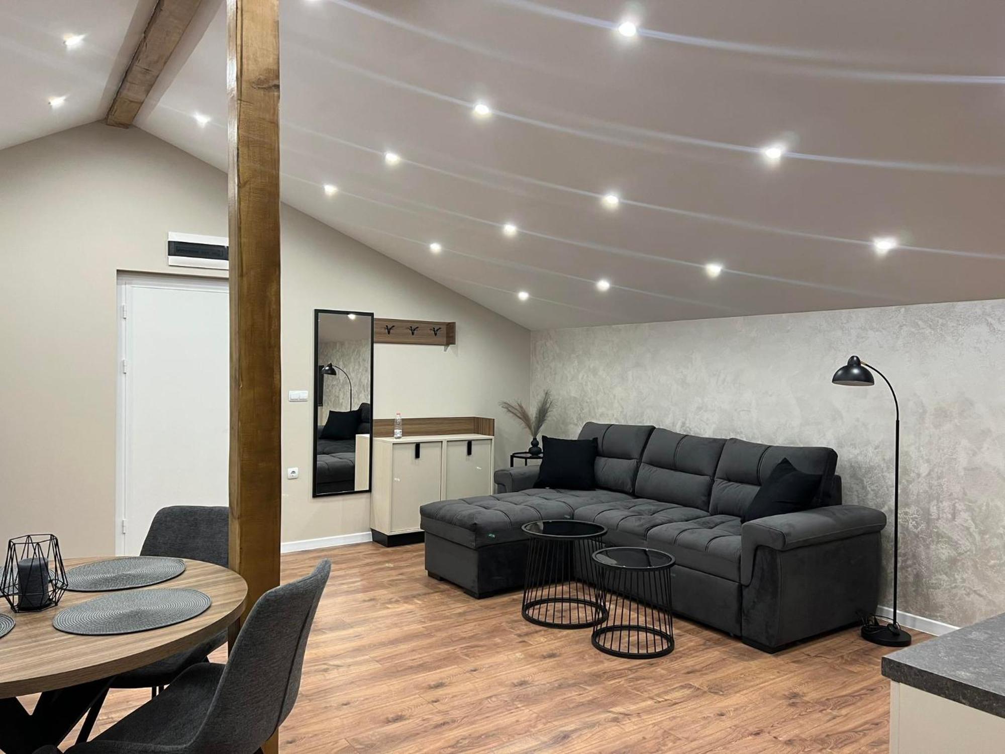 Хотел Vip Apart House Pleven Buitenkant foto