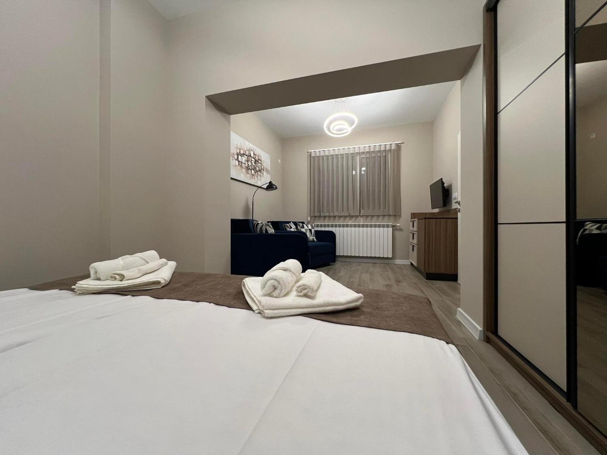 Хотел Vip Apart House Pleven Buitenkant foto