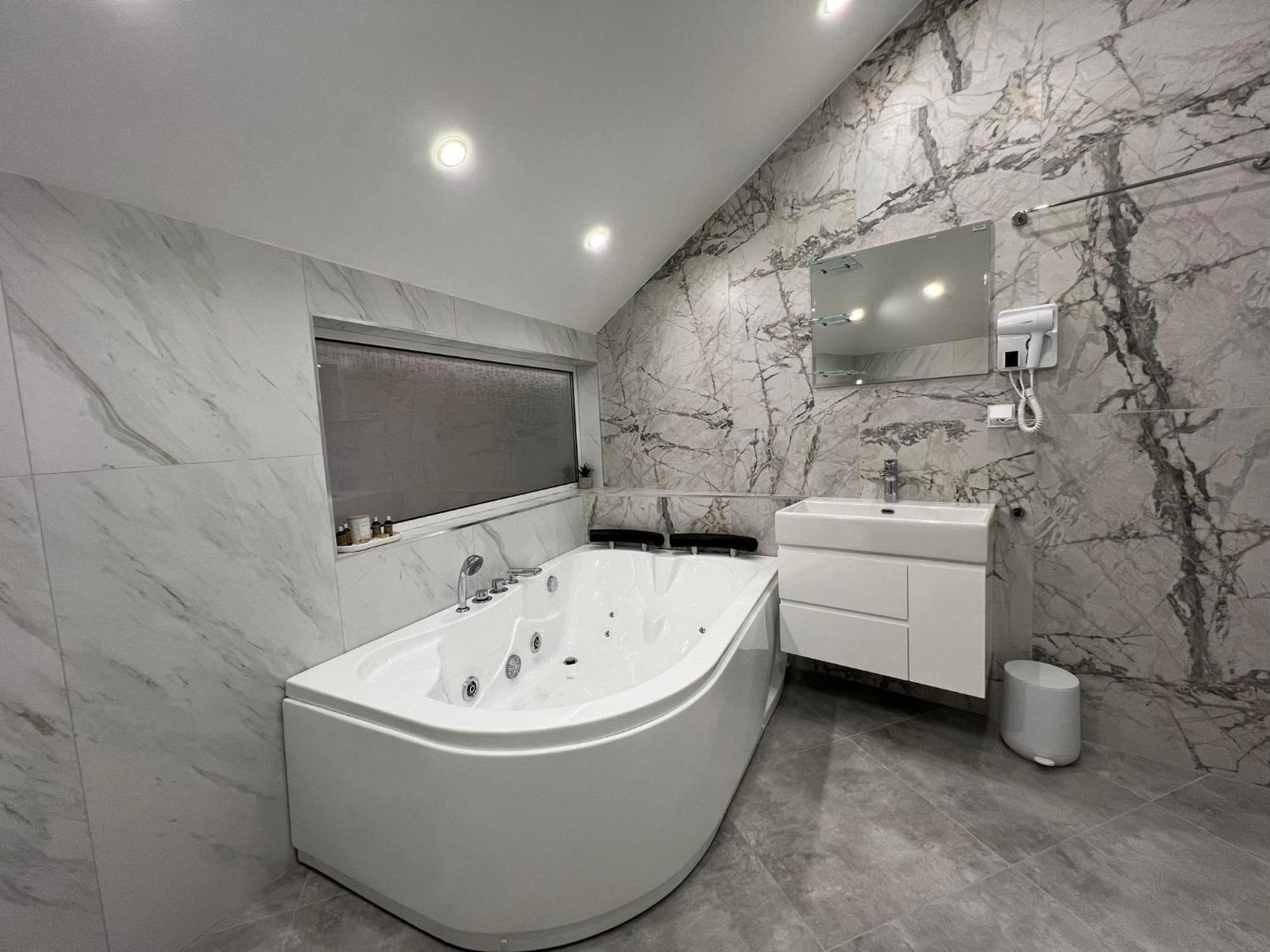 Хотел Vip Apart House Pleven Buitenkant foto