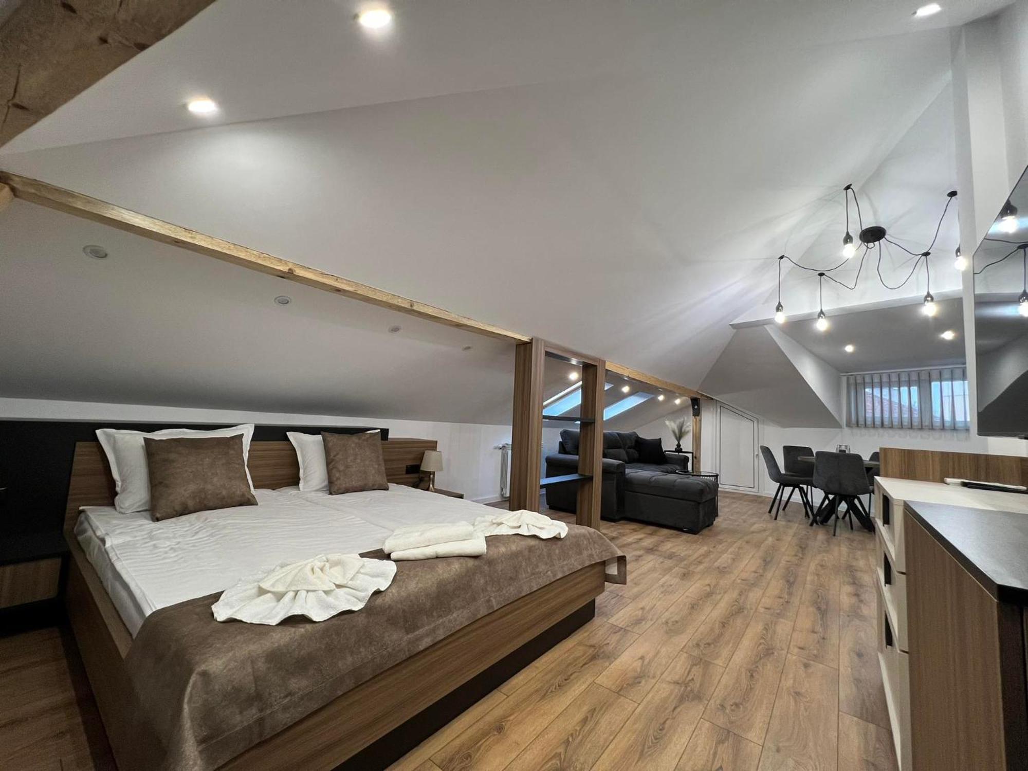 Хотел Vip Apart House Pleven Buitenkant foto