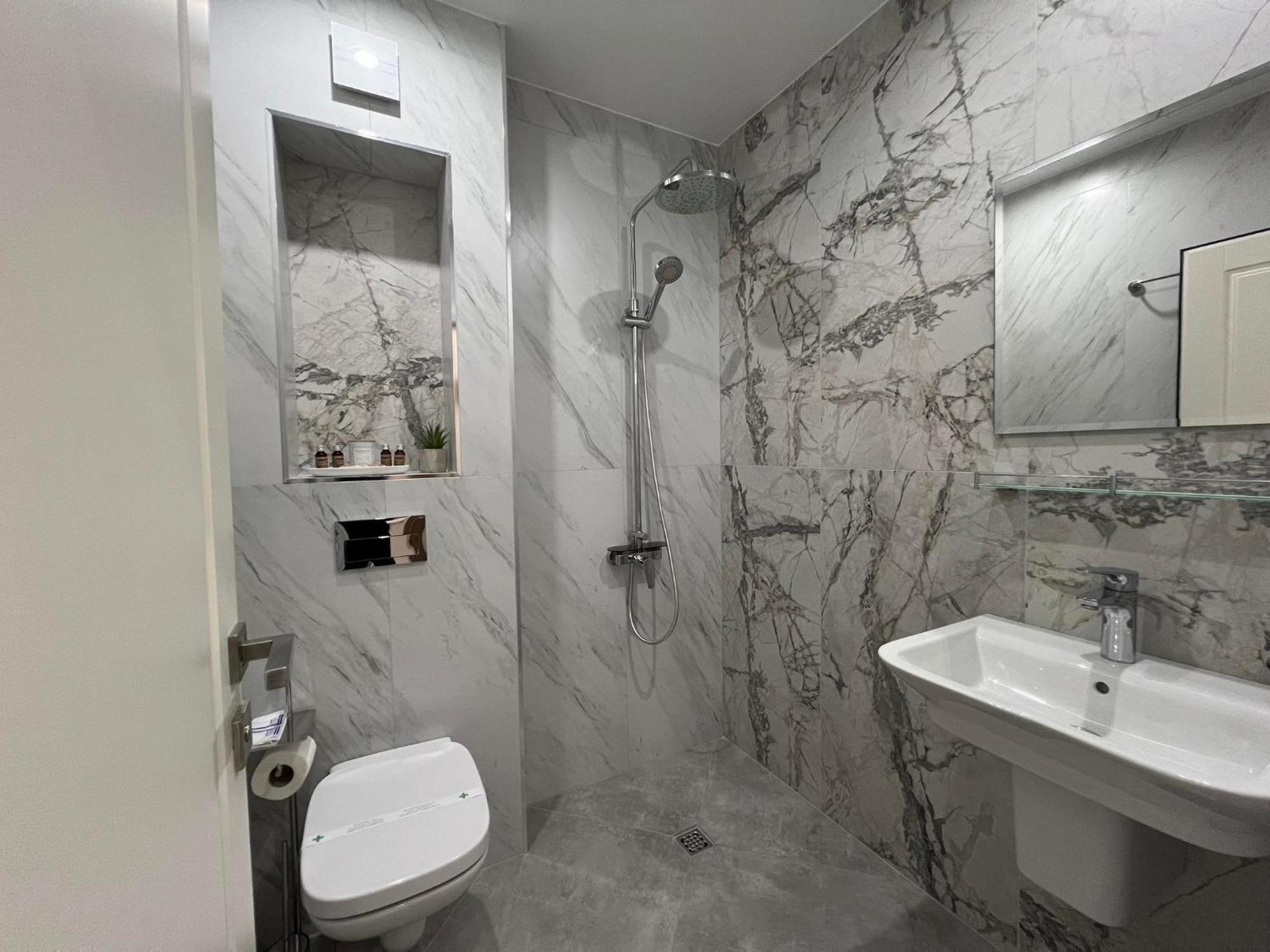 Хотел Vip Apart House Pleven Buitenkant foto