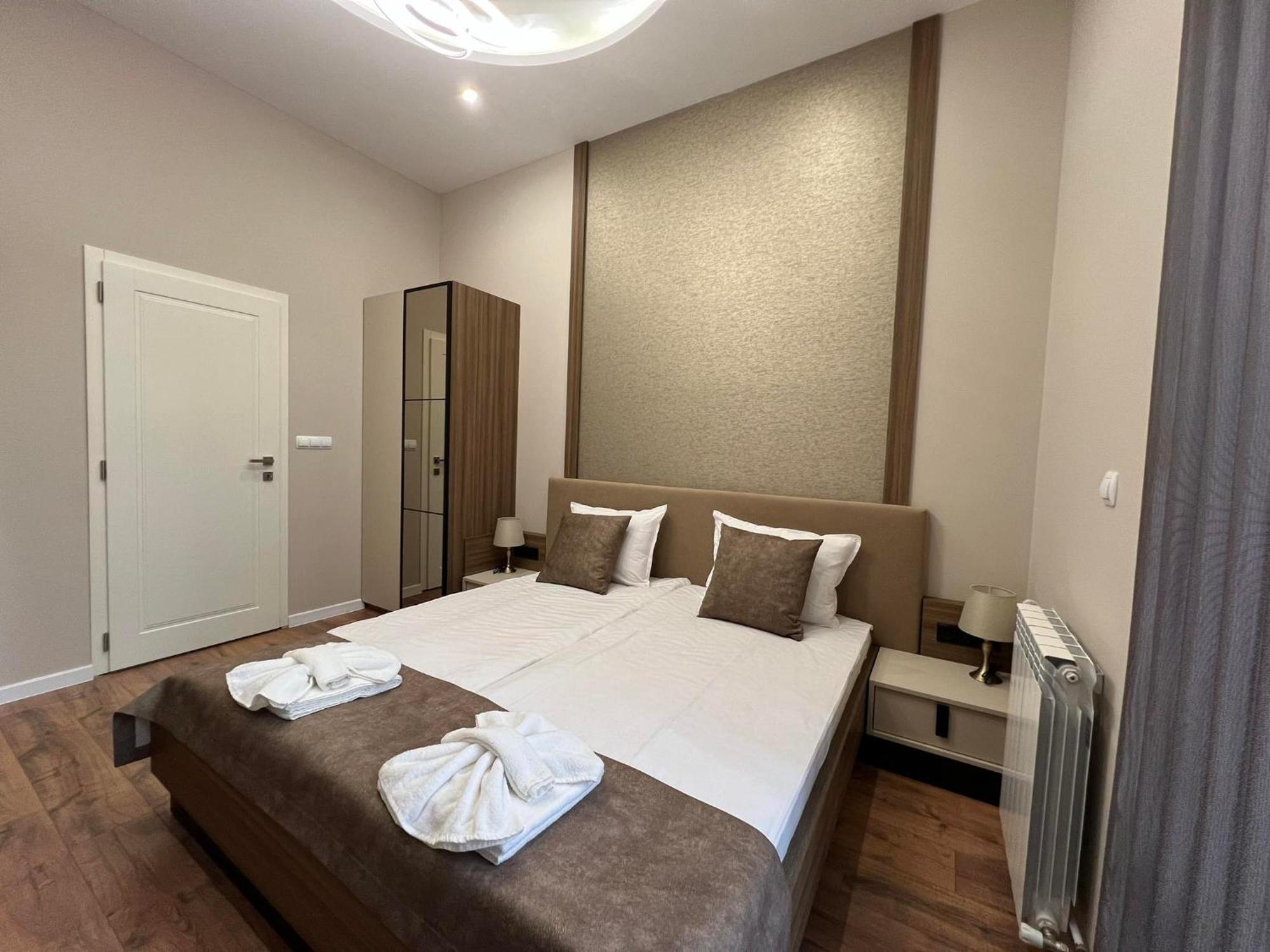Хотел Vip Apart House Pleven Buitenkant foto